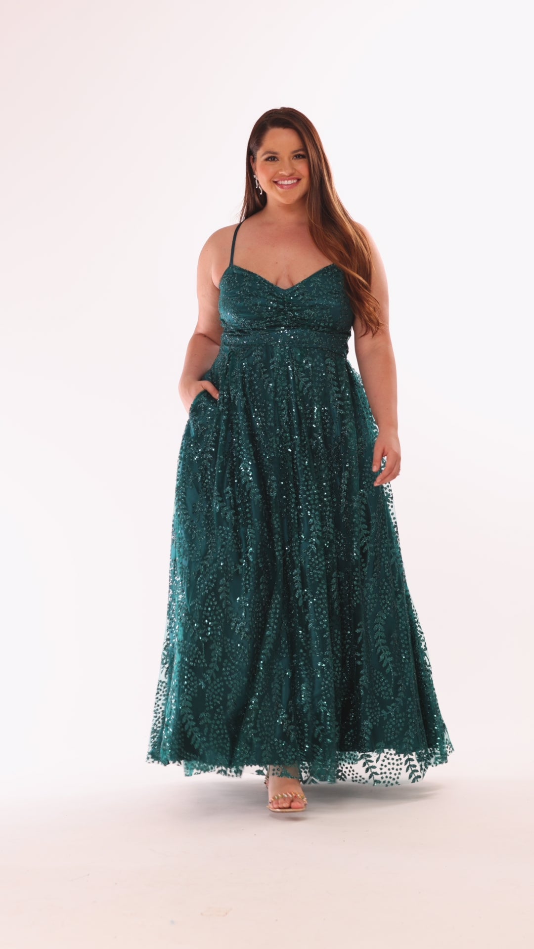 Blondie Nites Plus "Stella" Glitter Pinch Tie Back Ballgown