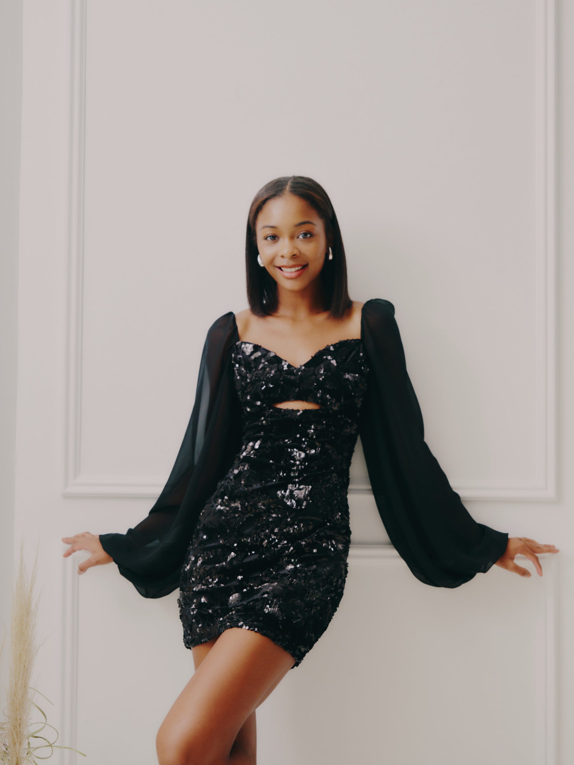 Gracie Long Mesh Sleeve Short Sequin Dress Black / 7
