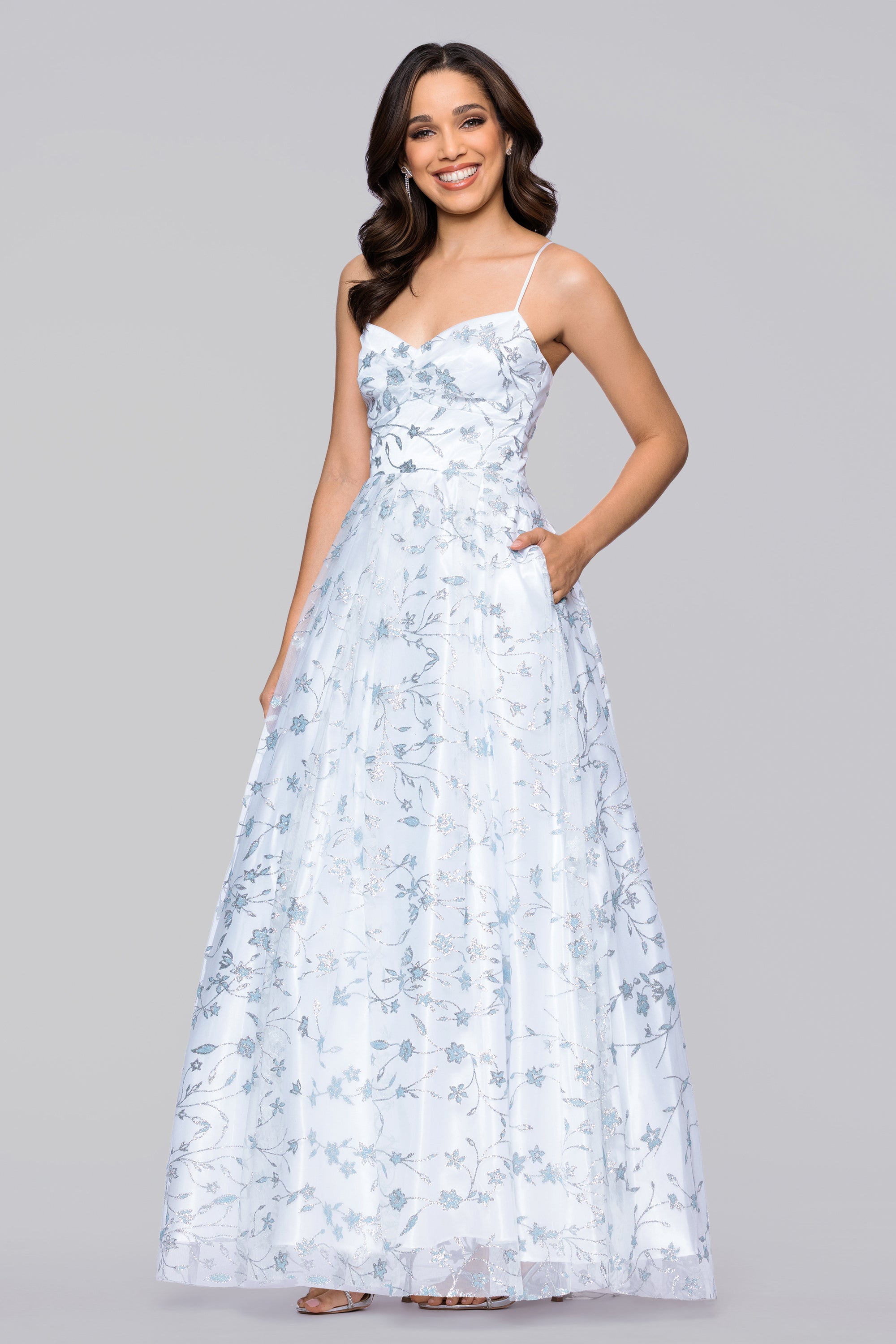 blondie nites dresses Dress 4931BN while the glitter mesh corset adds a touch of sparkle Blondie Nites Juniors' Long Strapless
