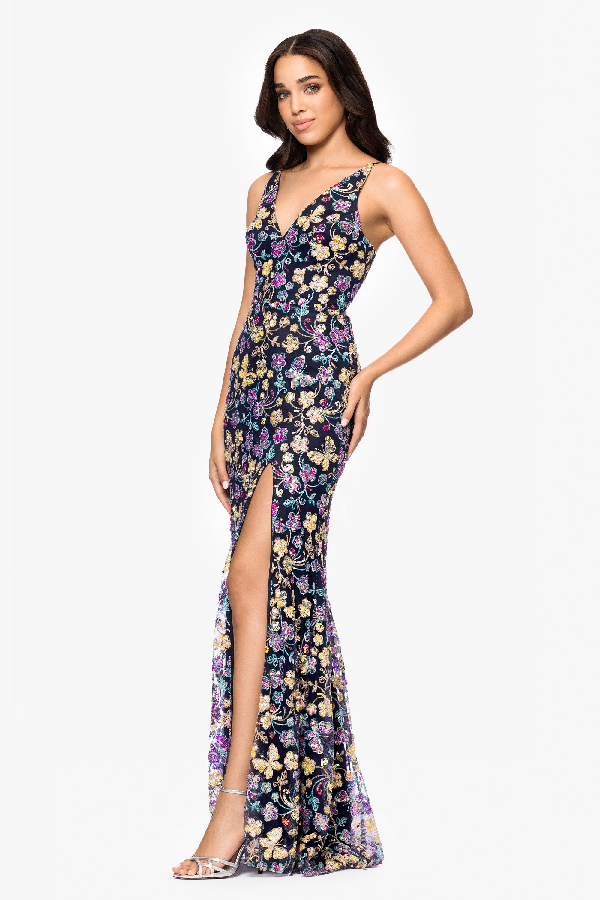 &quot;Carmen&quot; Sequin Pattern V-Neck Floor Length Dress