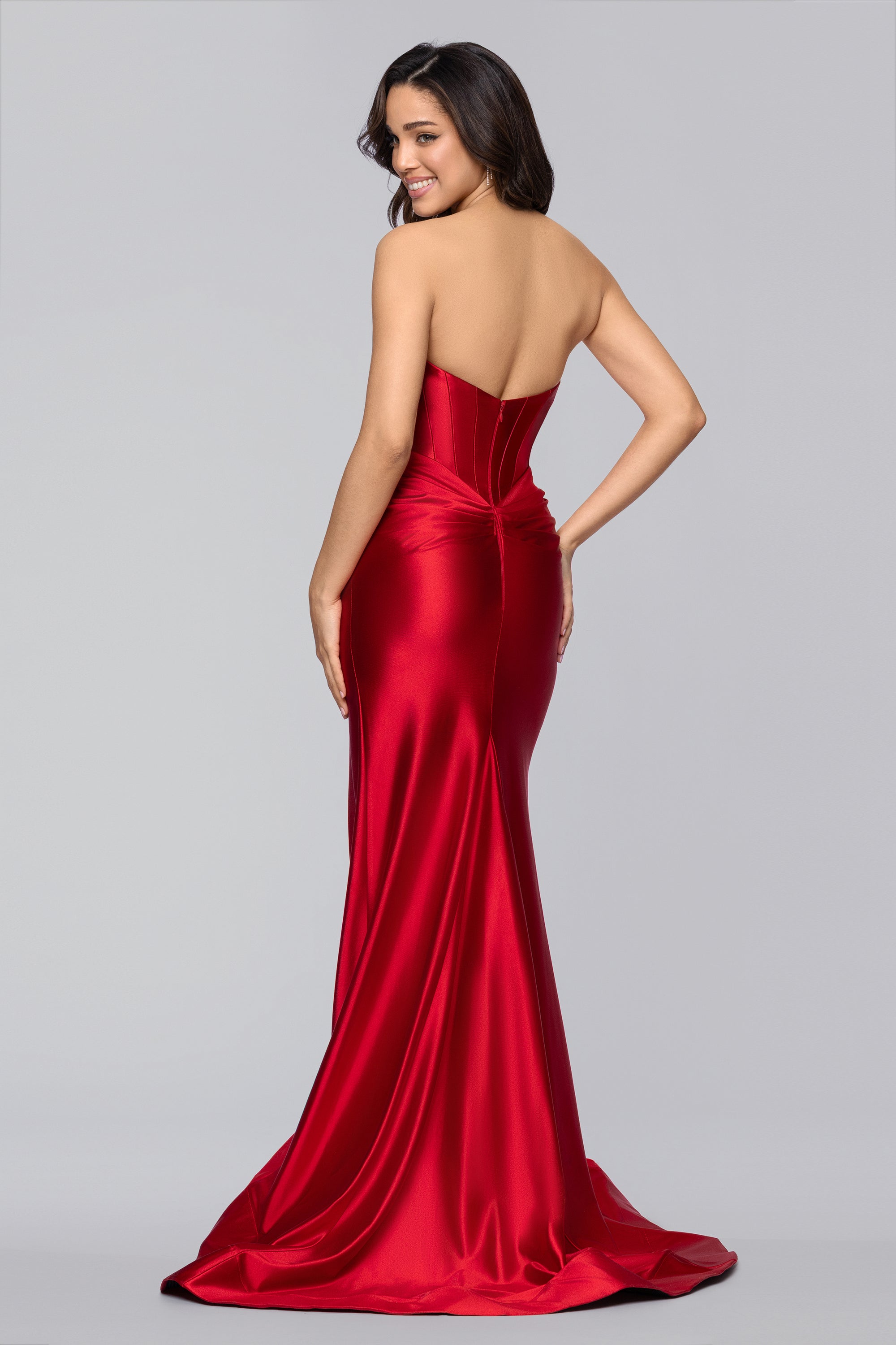 Blondie Nites Juniors' Strapless Fitted Long Ball Gown - Red - Size 0 Blondie Nites Juniors' Strapless Fitted Long Ball Gown - Red - Size 0